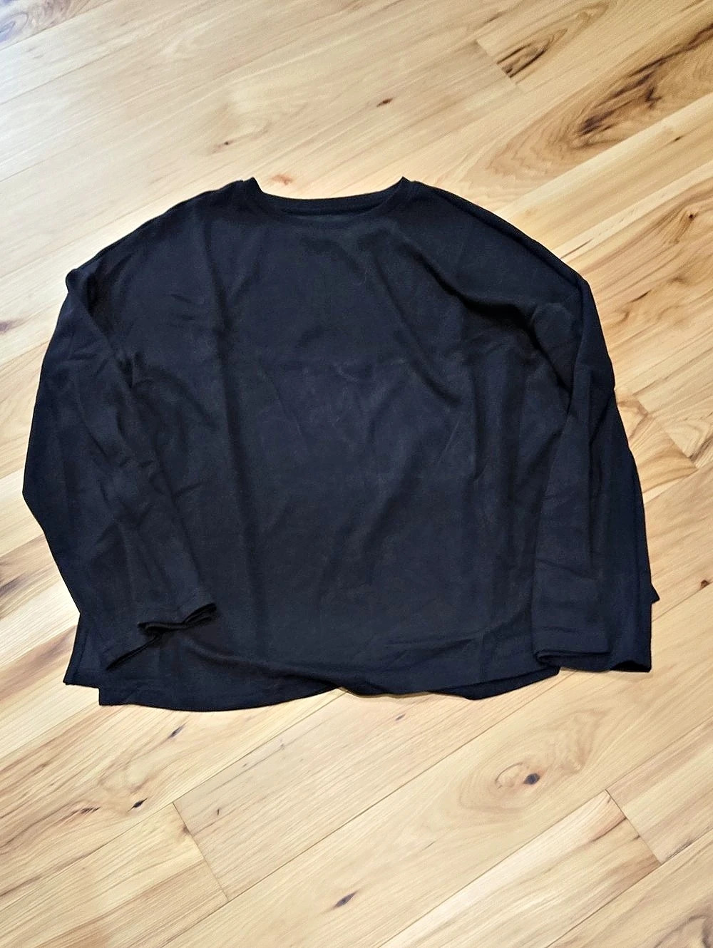 Old Navy Sport Bounce L/Small Long Sleeve Top in Black Size Small Like New